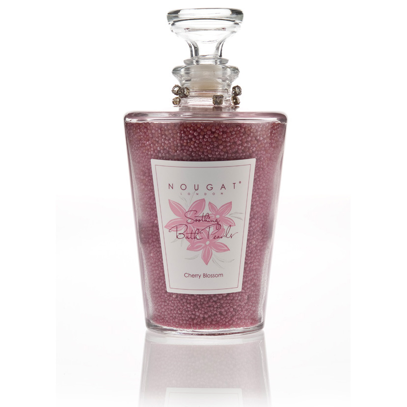Kojące perełki do kąpieli o aromacie kwiatu wiśni