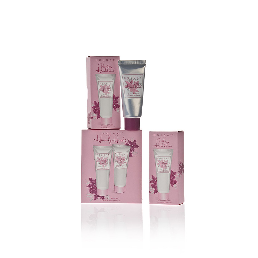 Kolekcja "niebiańskie dłonie" - kosmetyki o aromacie kwiatu wiśni